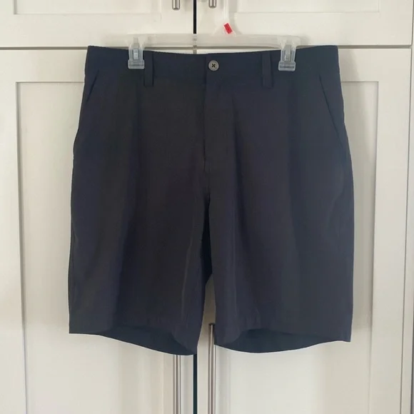 32° Performance Shorts - Picture 1 of 6
